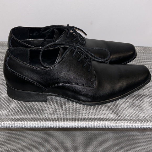 Calvin Klein Men’s Shoes, Size 9.5 - Picture 4 of 10